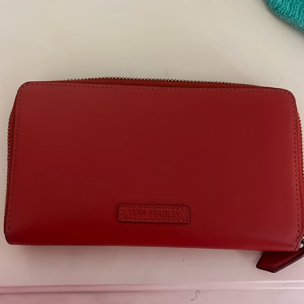 vera bradley wallet.